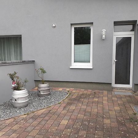 Erdgeschoss-Appartement Mit Seeblick Ahrensbok Exterior photo