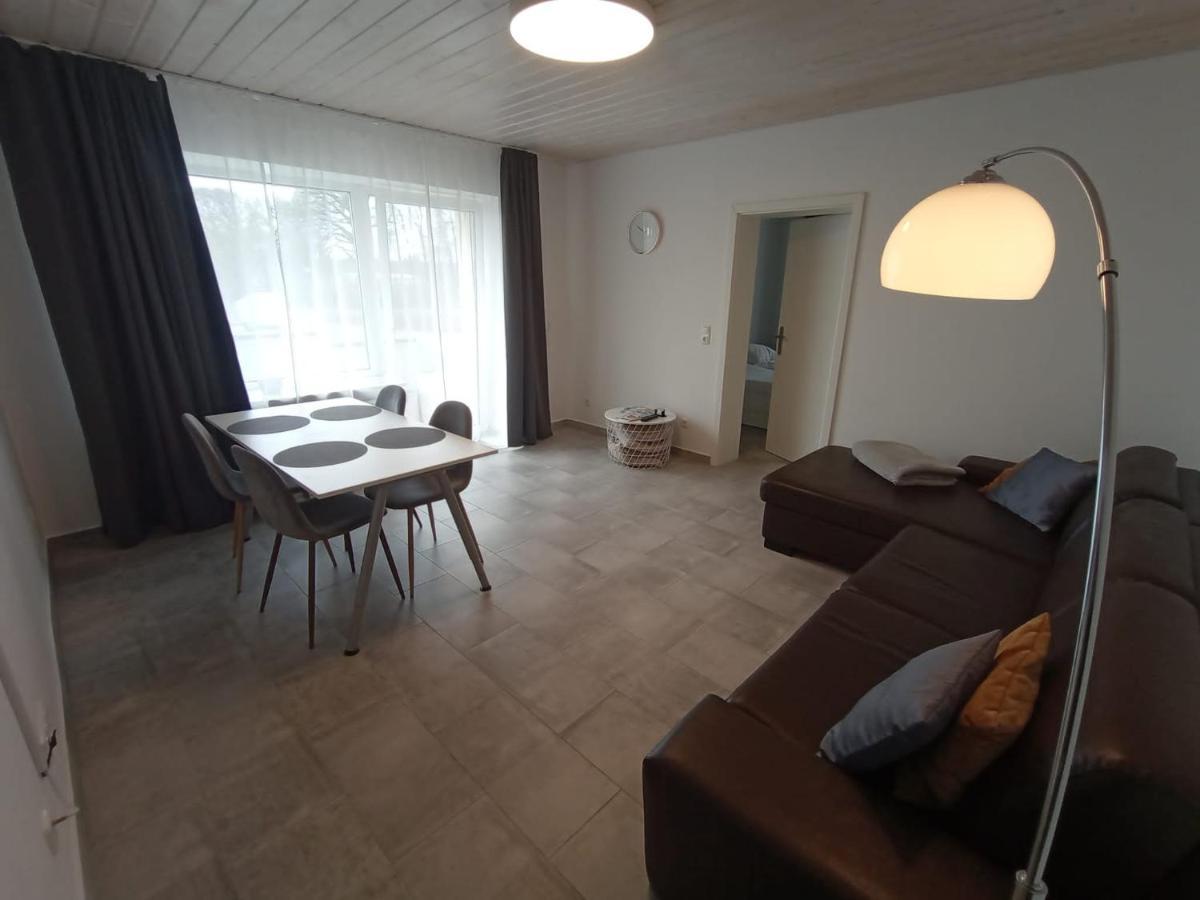 Erdgeschoss-Appartement Mit Seeblick Ahrensbok Exterior photo